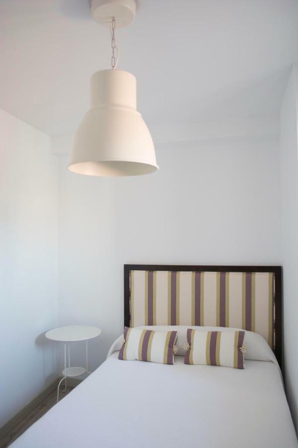 Vivienda De Uso Turistico Casa Abad Appartement Ávila Buitenkant foto